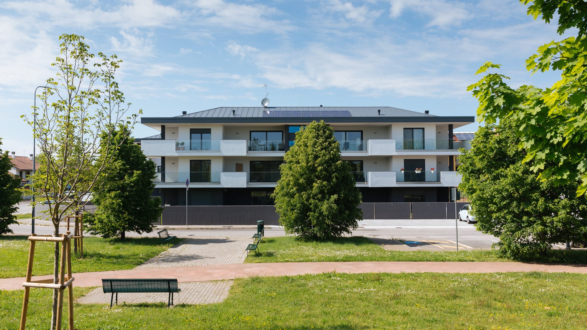 Un edificio sostenibile e rispettoso dell'ambiente costruito dall'impresa edile Del Bianco